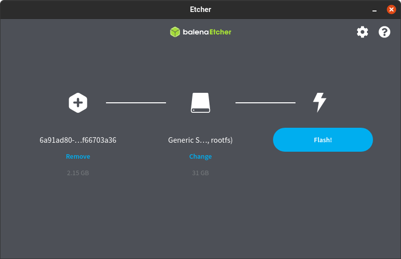 Captura de pantalla del software Etcher que muestra el botón Flash resaltado.